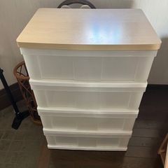 衣装ケースの画像