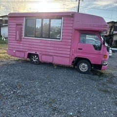 キャンピングカー改造のキッチンカー
