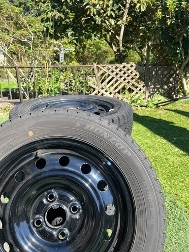 スタッドレスタイヤ15インチ