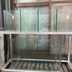 ガラス水槽5個台セットの画像