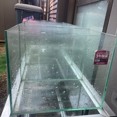ガラス水槽5個台セットの画像