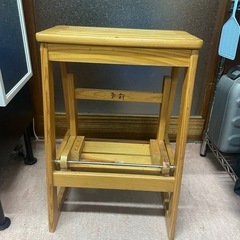 木製　踏み台の画像
