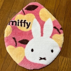 【美品】便ふたカバー　ミッフィー