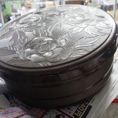 湯のみ、蛮行焼き、茶器入れ、お盆のセット