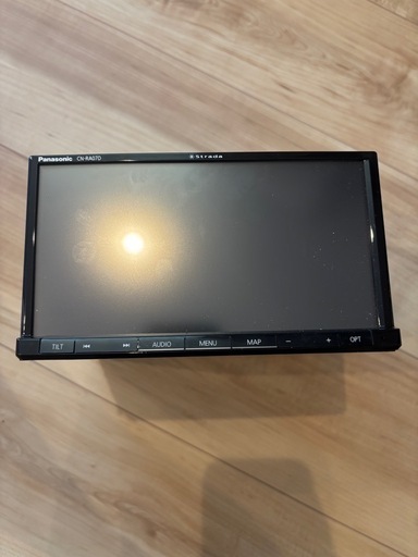カーナビ　CN-RA07D