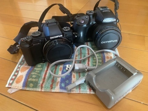 オリンパス　カメラ2台