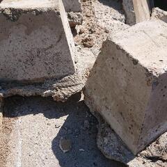 コンクリート束石の画像