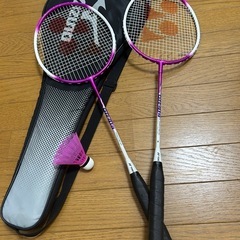 ヨネックス　バトミントンラケット2本