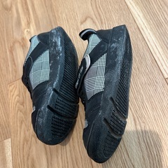 中古コムサイフミースニーカー19センチの画像
