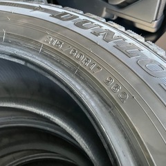 中古スタットレスタイヤ215/60r17 2023年生産　
