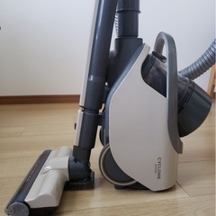 アイリスオアヤマ　　サイクロン掃除機