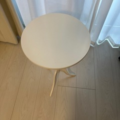 サイドテーブル(受け渡し予定の方決まりました)