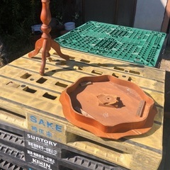 木製テーブル　壊れていますの画像