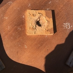 木製テーブル　壊れていますの画像