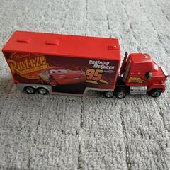 カーズ　マック　トミカ　おもちゃの画像