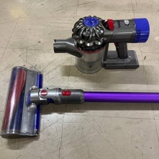 【ジャンク】【売約済】dyson ダイソン SV10 コードレスクリーナー  ACコード無し 別にご用意ください。