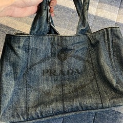 プラダ  PRADA バッグ　Mサイズ