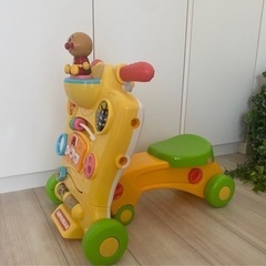 アンパンマン へんしんウォーカー