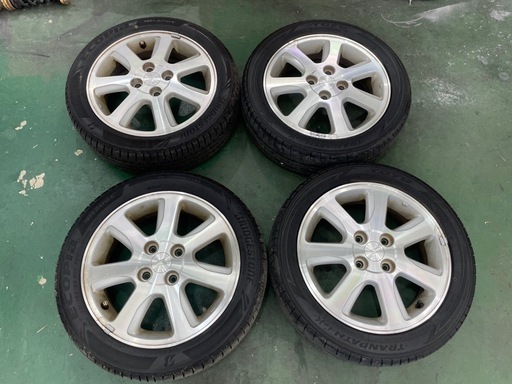 ダイハツ 純正15インチ　タイヤ残量多い