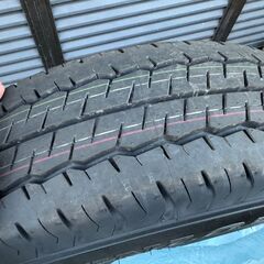 ハイエース新車外し DAUNLOPタイヤ ホイール ４本セットの画像