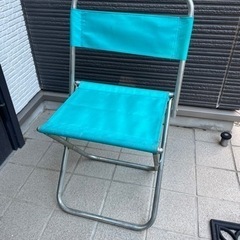 折り畳みパイプ椅子