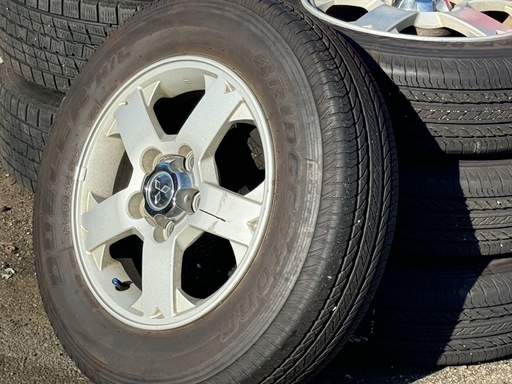 決まりました⭐︎→
夏タイヤ⭐︎175/80R15⭐︎三菱純正AW付き４本⭐︎BSデューラーh/l22年製造⭐︎溝70%残⭐︎