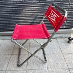 LARK 折り畳みパイプ椅子の画像