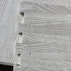 新品未使用 大判ジョイントマット 10枚 木目調 白色の画像