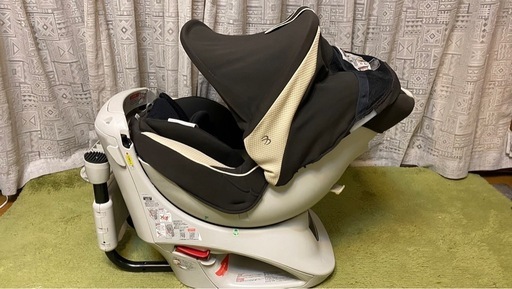 チャイルドシート 美品エールべべ