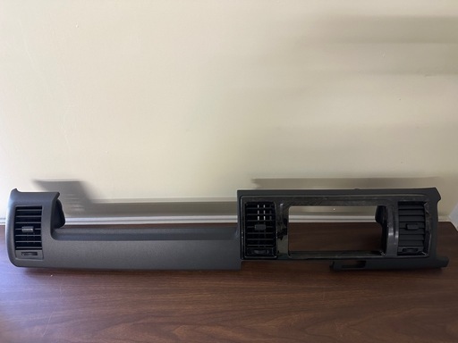 200系　ハイエース　レジアスエース 純正6型新車外しダークプライムⅡオーディオパネル