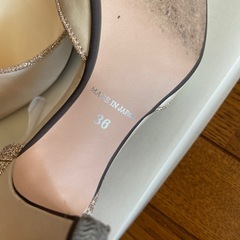1度使用　美品　AIMER エメ 婦人用　グリッター　パンプス　フォーマルの画像