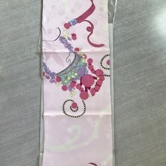シルク　スカーフ　未使用の画像