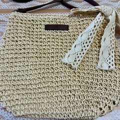 ショルダーバッグ★ストロー製の画像