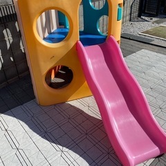 庭　遊具　滑り台の画像