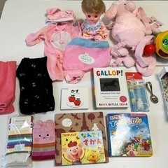 1歳から３歳くらいまでのおもちゃや服まとめて　ネネちゃん