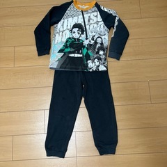 パジャマ　鬼滅の刃　130裏起毛　