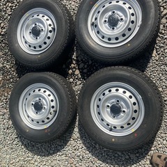 北海道内引き取り限定 軽トラ用タイヤ　145/80/12の画像