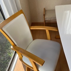 お取引中です！ニトリ　ダイニングセット　テーブル　イス5点セット！の画像
