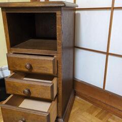 ダックスの小型家具の画像