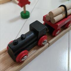 ブリオ　BRIO 踏切　電車　おもちゃの画像