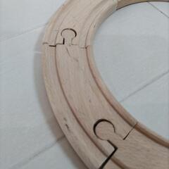 ブリオ　BRIO 踏切　電車　おもちゃの画像