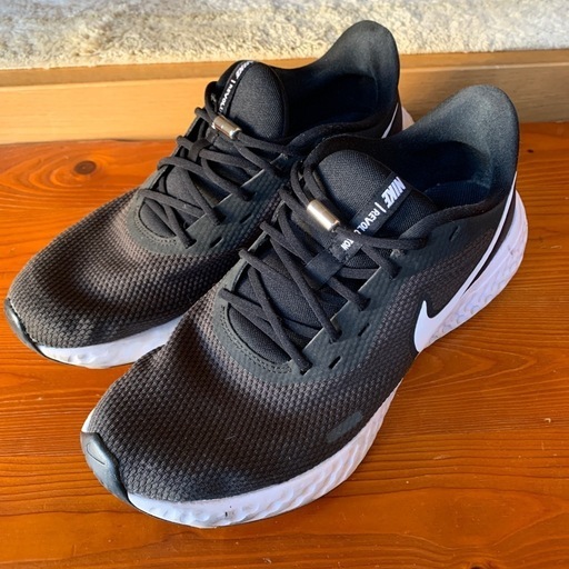 NIKE スニーカー 27cm