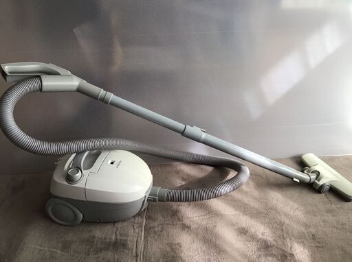 紙パック式掃除機