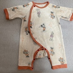 ベビー服　秋
冬服 ロンパース　50〜60の画像