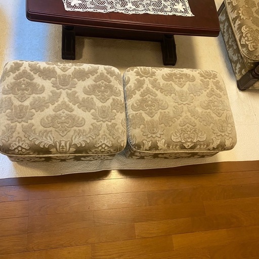 引き取りか配達地域限定品！カリモク金華山　応接セット