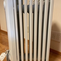 デロンギ(DeLonghi) オイルヒーター  JRE0812の画像