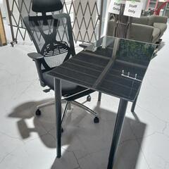 商談中　デスク&チェアセット ゲーミングチェア ガラステーブル