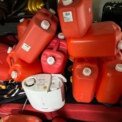 ポリタンク（18L、10L）