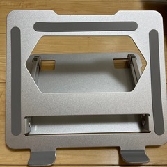 パソコンスタンドの画像