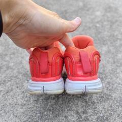NIKE子供靴　18cmの画像